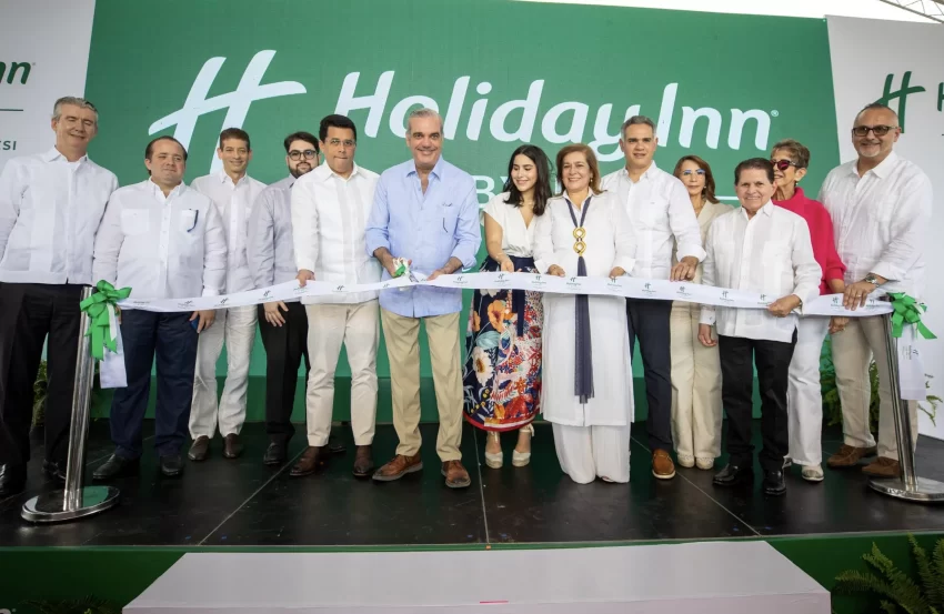 Presidente asiste inauguración hotel US$26 mm en Puerto Plata