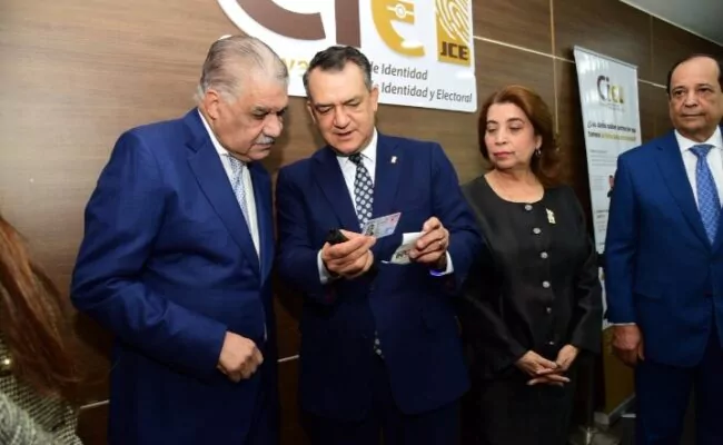 Miguel Vargas respalda esfuerzos JCE para cedulación; considera extemporáneo hablar de alianza, pero entiende la oposición deberá unirse para ganar en 2028