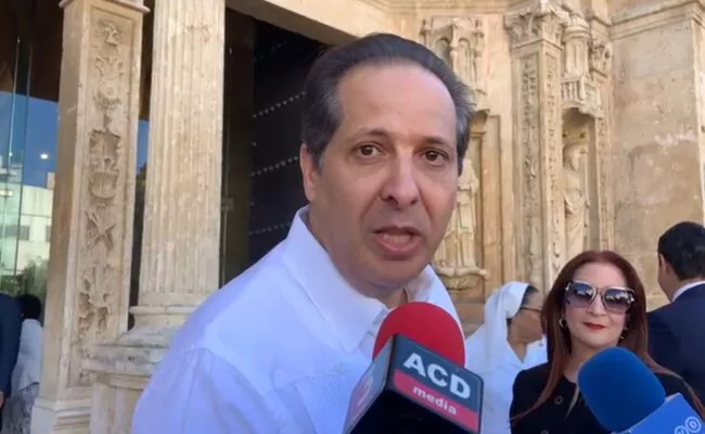 Ministro de Salud denuncia campaña de descrédito contra al RD; niega brote de VIH y SIDA