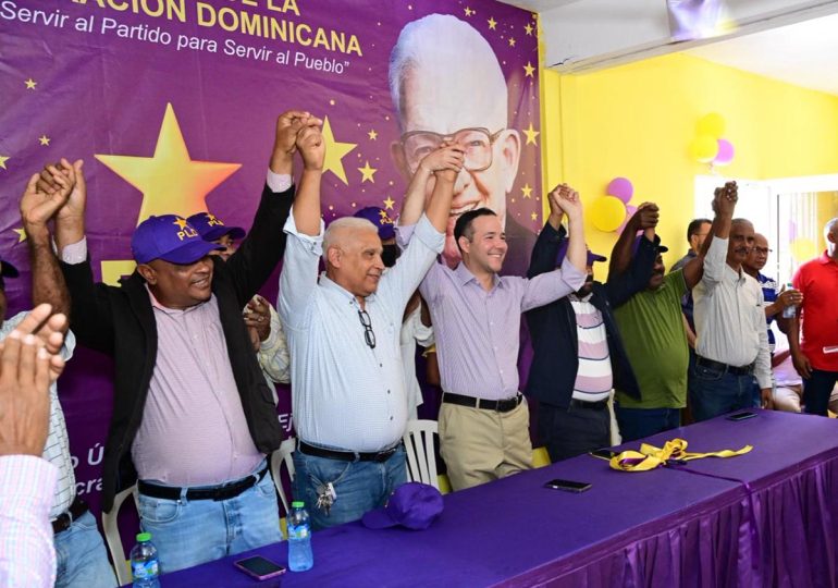 Jhonny Pujols afirma que el PLD “sacará al PRM del poder”, continúa inauguración de locales en Barahona