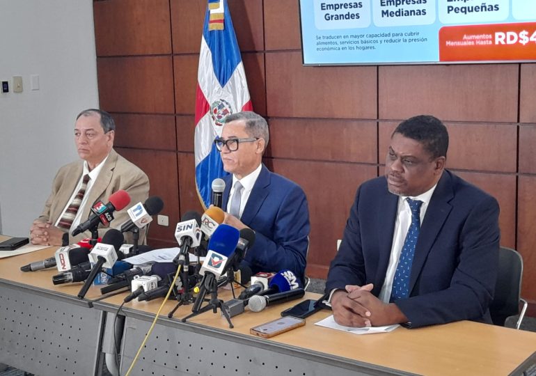 Ministerio de Trabajo anuncia aumento salarial de un 8% al salario mínimo sector privado