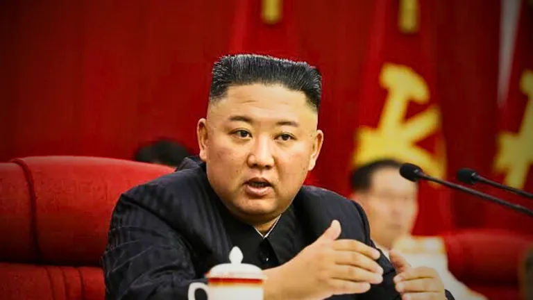 GIRO NUCLEAR: Kim Jong-un anuncia que su Marina ya está equipada con armas nucleares