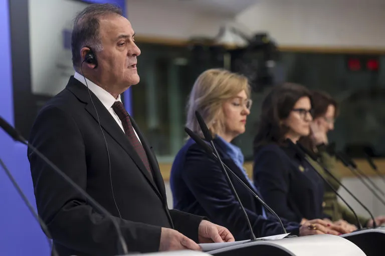 DENUNCIA EN BRUSELAS: Ekrem İmamoğlu acusa a Erdogán de una "presión sin precedentes" contra la oposición