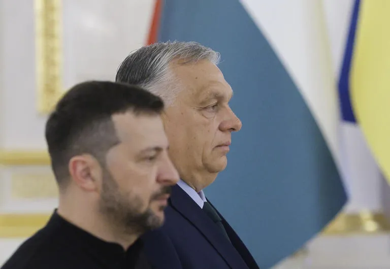 CHOQUE EN EUROPA: Insultos e "intimidación física" marcan la ruptura entre Zelenski y Orbán