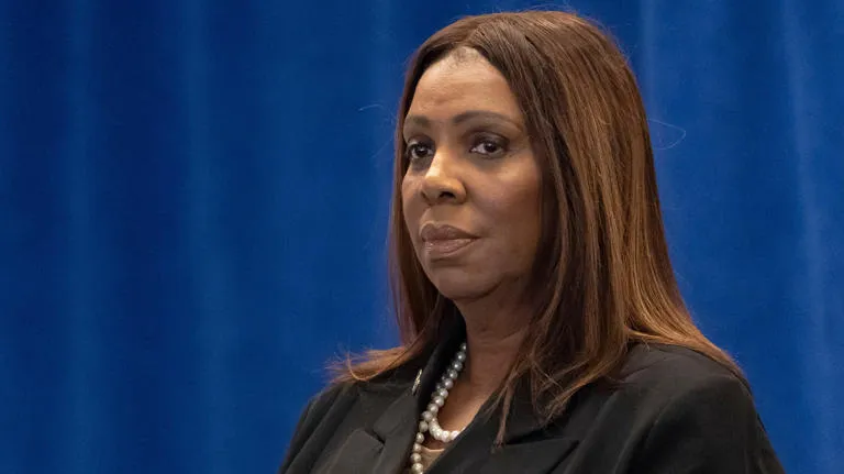 ¡JUSTICIA EN NUEVA YORK! Letitia James anuncia cargos de homicidio contra sargento del NYPD por conducir ebria