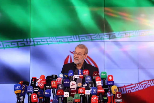 ¡En la mira de Washington! Ali Larijani se convierte en el nuevo foco de tensión entre la administración Trump e Irán