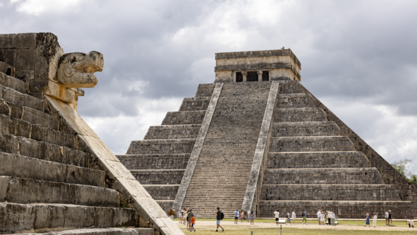 Descubren antiguos mercados mayas en Yucatán