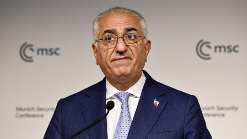 "El príncipe perdedor": así apodaría la Casa Blanca al hijo exiliado del último sah de Irán