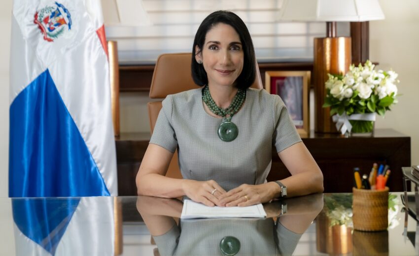 Primera Dama de la RD participa en un encuentro en Washington