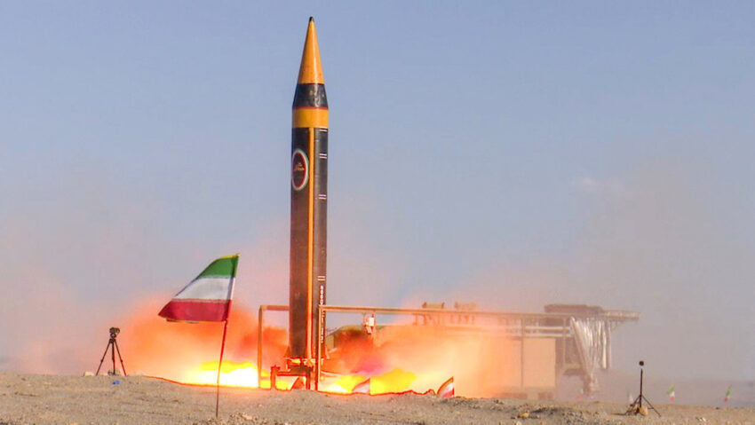 Irán dice que lanzó misiles ultrapesados contra centros de toma de decisiones en Israel