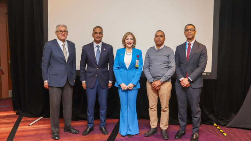 La República Dominicana presenta modernización minera y avances en tierras raras ante inversionistas globales en PDAC 2026