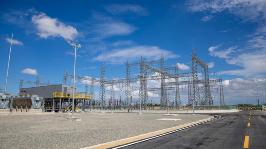 La termoeléctrica de Manzanillo fortalece el sistema eléctrico y es de las más modernas del Caribe