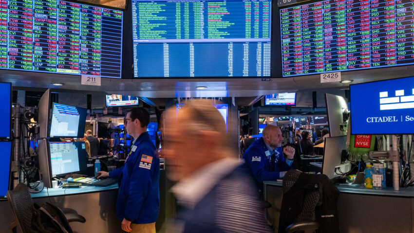 Mercados de EE.UU. sufren caída tras conflicto en Oriente Medio