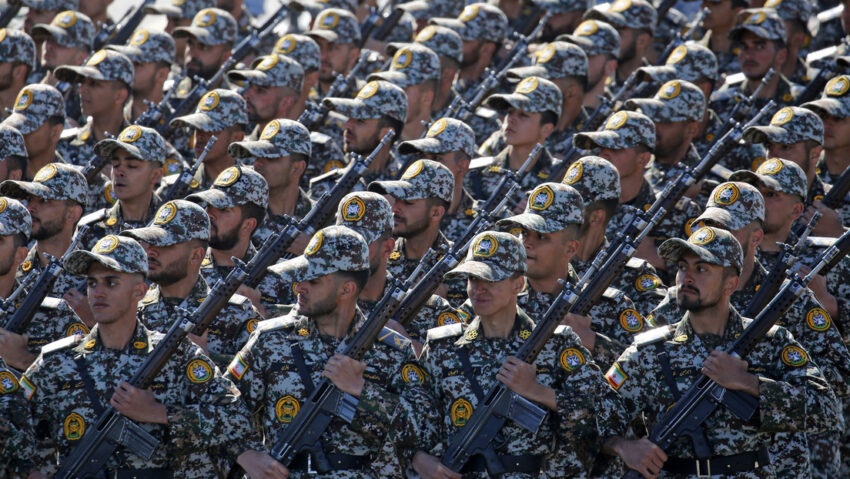 Tasnim: Irán moviliza a "más de un millón" de combatientes para enfrentar por tierra a EE.UU.