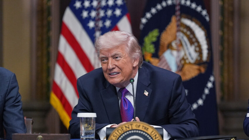 Trump insta a los diplomáticos iraníes de todo el mundo a que soliciten asilo