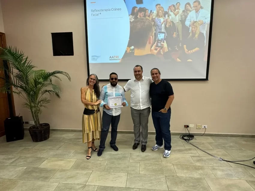 Santiago se capacita en bienestar: Exitoso curso de Reflexoterapia Craneofacial