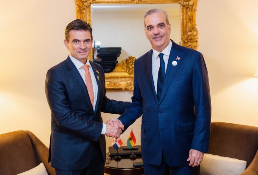 Abinader y presidente de Bolivia dialogan en Miami sobre cooperación y fortalecimiento de relaciones bilaterales