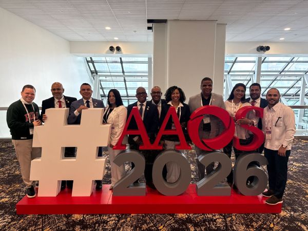 Titular SNS en cita mundial de Ortopedia en Estados Unidos