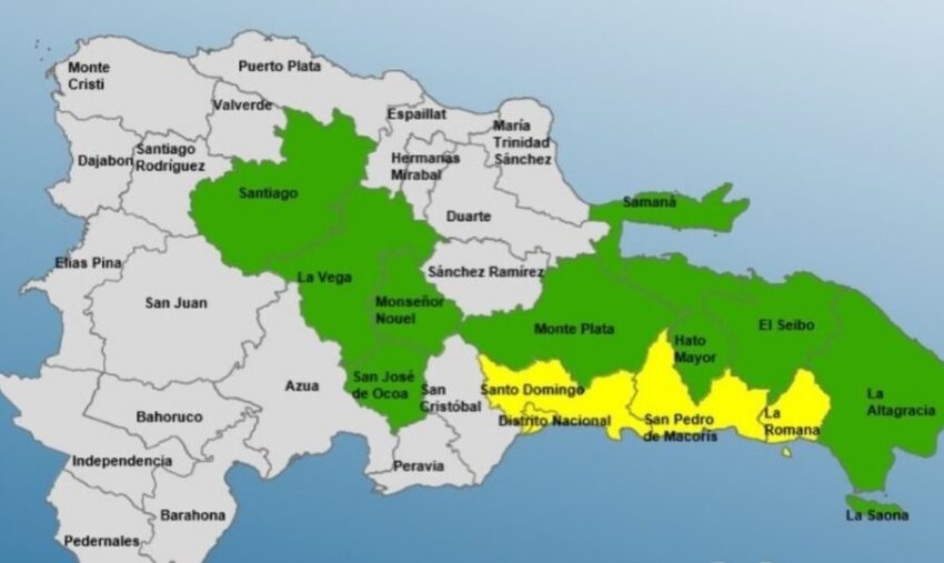 COE mantiene 13 provincias en alerta por riesgo de inundaciones