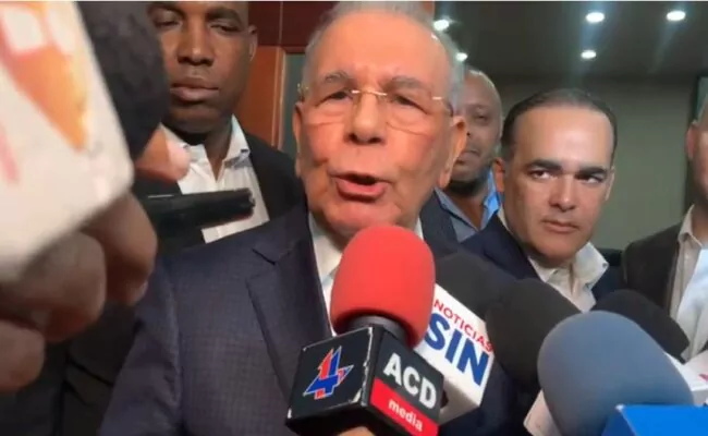 Danilo Medina afirma altos precios no obedecen a la guerra en Medio Oriente, sino la incapacidad del Gobierno del PRM; dice población no tiene capacidad de sacrificarse