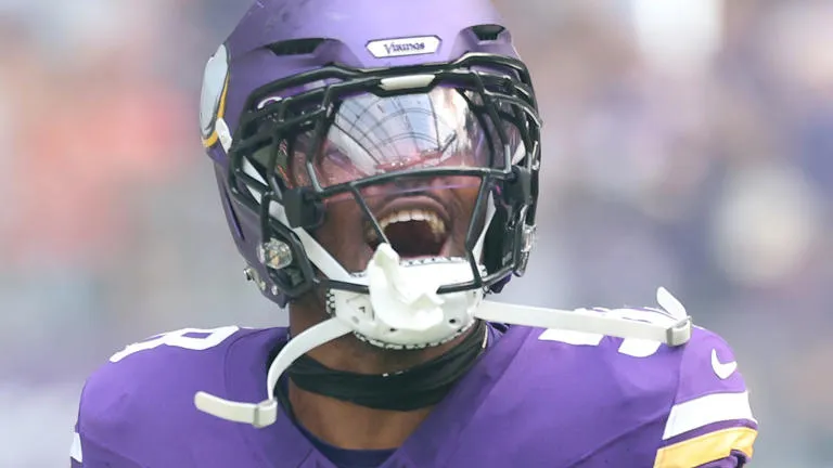Novedades en los Vikings: El futuro de Jonathan Greenard bajo la lupa ante el interés de los Eagles