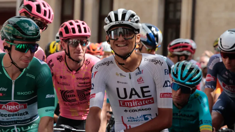 Socio de lujo: El mexicano Isaac del Toro impulsa el triunfo histórico de Pogačar en la Milán-San Remo