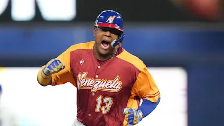 Salvador Pérez: "Ganar con Venezuela pesa más que una Serie Mundial"