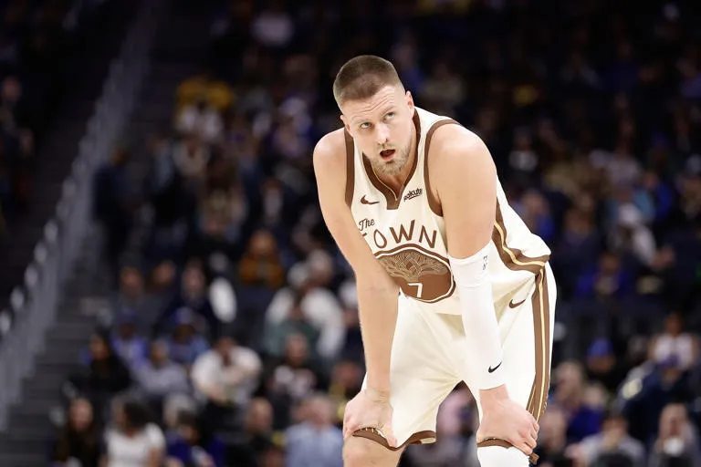 ¿Porzingis a Golden State? Los Warriors reciben una actualización clave que sacude el mercado de la NBA