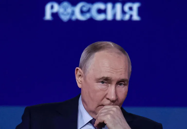 Estrategia en el Kremlin: Putin convoca al Consejo de Seguridad para "revisar" el futuro de las relaciones con Europa