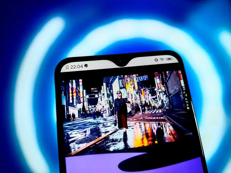 OpenAI frena el despliegue de Sora: Disney y Hollywood respiran ante la pausa de la IA de video