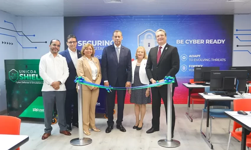 Vanguardia en Educación: UNICDA inaugura modernos laboratorios de ciberseguridad