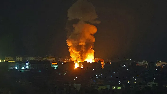 ¡FUEGO CRUZADO! Hezbolá ataca Tel Aviv y desata una lluvia de bombardeos israelíes sobre el Líbano