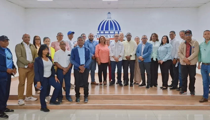 Infraestructura Escolar reanuda trabajos de construcción para terminación de escuela tras más de 15 años paralizada en Yaque, San Juan