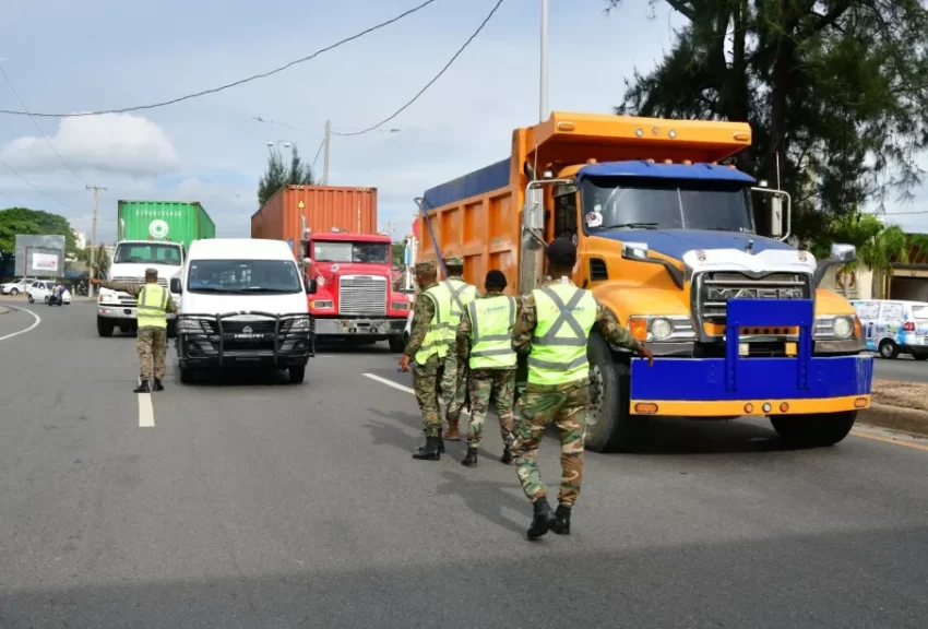 INTRANT restringe vehículos pesados durante Semana Santa 2026 para reforzar la seguridad vial