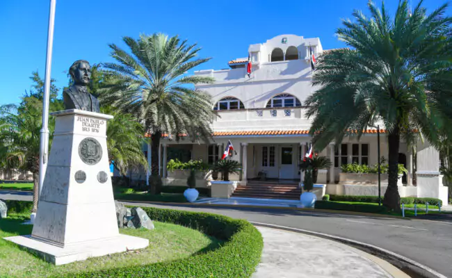 Ministerio de Relaciones Exteriores realiza seguimiento a tensiones en Medio Oriente