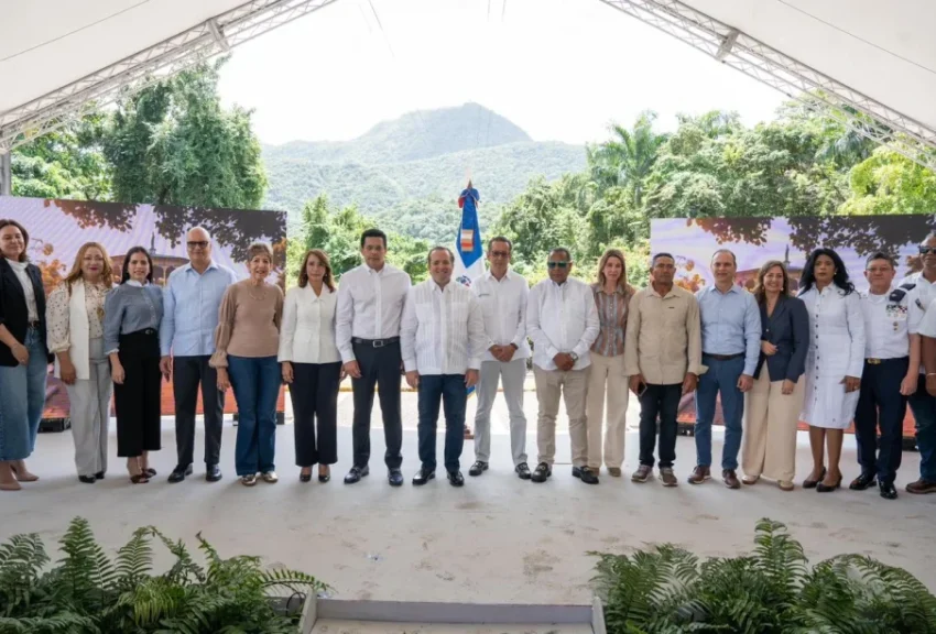 Paliza y Collado presentan proyecto de rehabilitación del Teleférico de Puerto Plata con inversión de US$20 millones