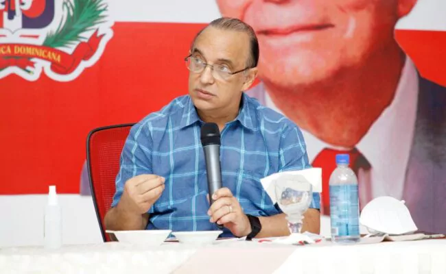 “La política en República Dominicana se ha convertido en negocio y ha perdido su esencia transformadora” se queja el presidente del PRSC