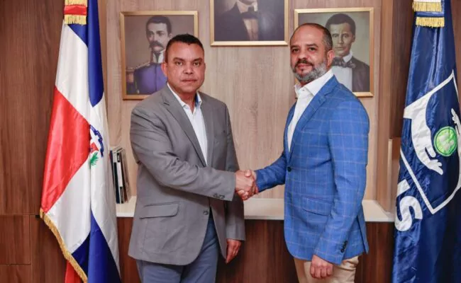 Incumbente del Servicio Nacional de Salud designa nuevo director y subdirector en el Hospital Marcelino Vélez Santana