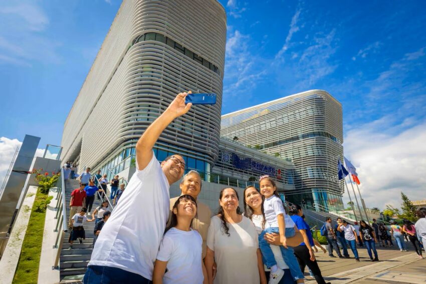 La primera dama impulsa estrategia nacional para turismo familiar en El Salvador