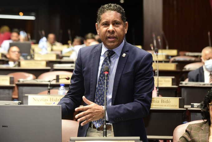 Ignacio Aracena respalda gestión de Abinader y perfila a “Yayo” como posible relevo político