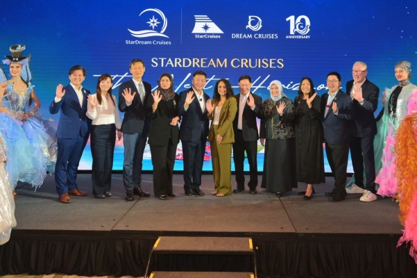 Dream Cruises celebra décimo aniversario con artistas a bordo y experiencias festivas