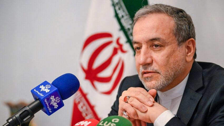 Canciller iraní mantiene una conversación telefónica con el ministro de Exteriores francés