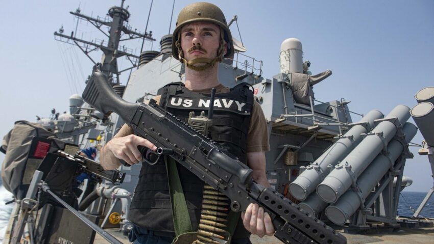 El primer mensaje de las fuerzas de EE.UU. tras 24 horas de bloqueo naval a Irán