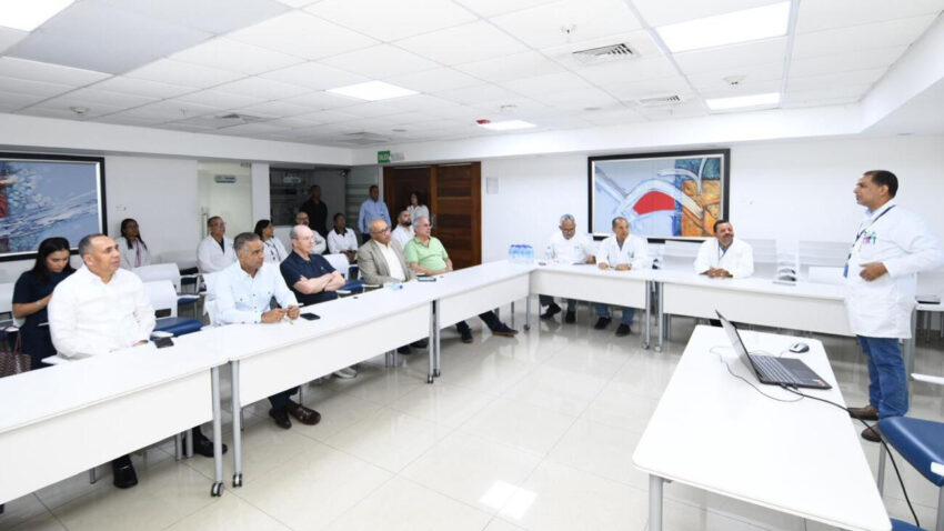 Laboratorio de Aduanas se posiciona como eje clave para el desarrollo de tierras raras en RD