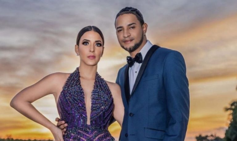 Mozart La Para felicita a su esposa Dalisa Alegría por su cumpleaños