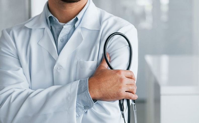 Salud abre convocatoria a 1,400 plazas de residencias médicas