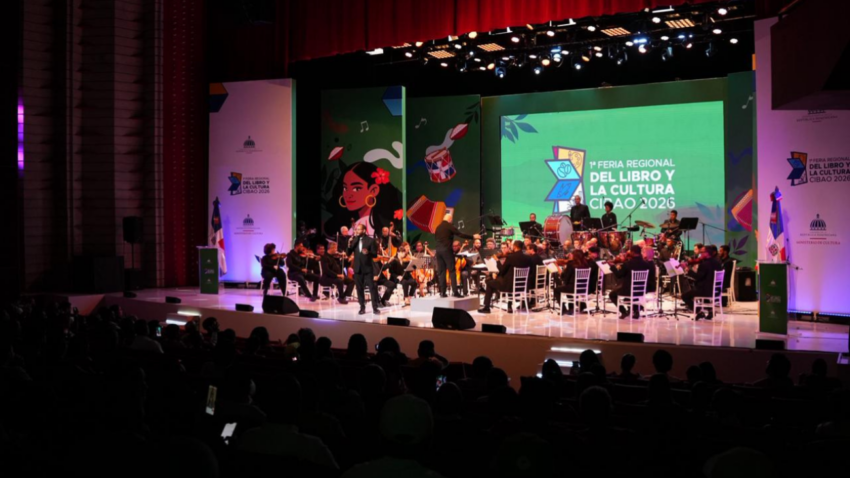 Vicepresidenta Raquel Peña y Roberto Ángel Salcedo clausuran Feria del Libro y la Cultura Cibao 2026 