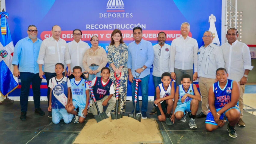 Vicepresidenta Raquel Peña y ministro Kelvin Cruz dan inicio a la reparación del Club Pueblo Nuevo en Santiago