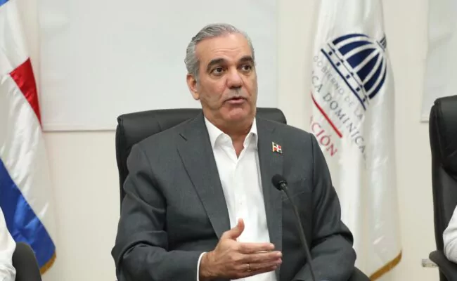 Luis Abinader es valorado como el presidente más honesto, más eficiente y más cumplidor de promesas