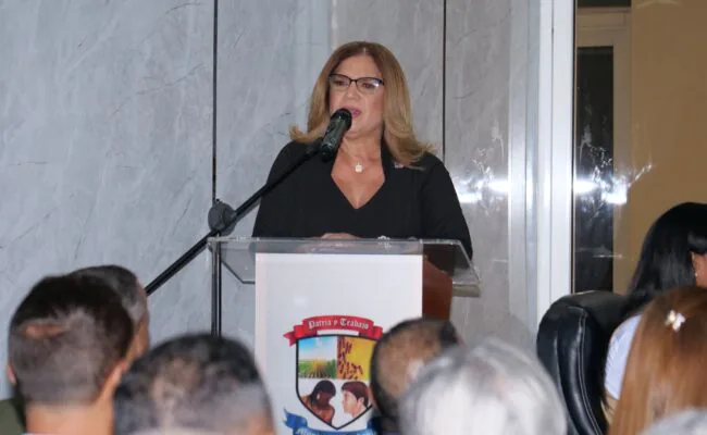 Alcaldesa Manuela Ortiz destaca desarrollo sostenible en municipio Estebanía, de Azua